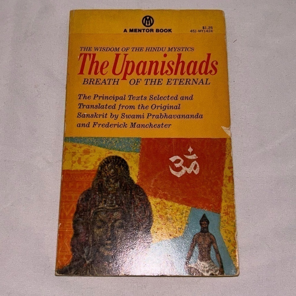 Book Paperback: The Wisdom of the Hindu Mystic Upanishads: Breath of the Eternal